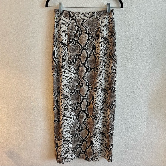 Nasty Gal Snakeskin Maxi Skirt - Picture 4 of 8